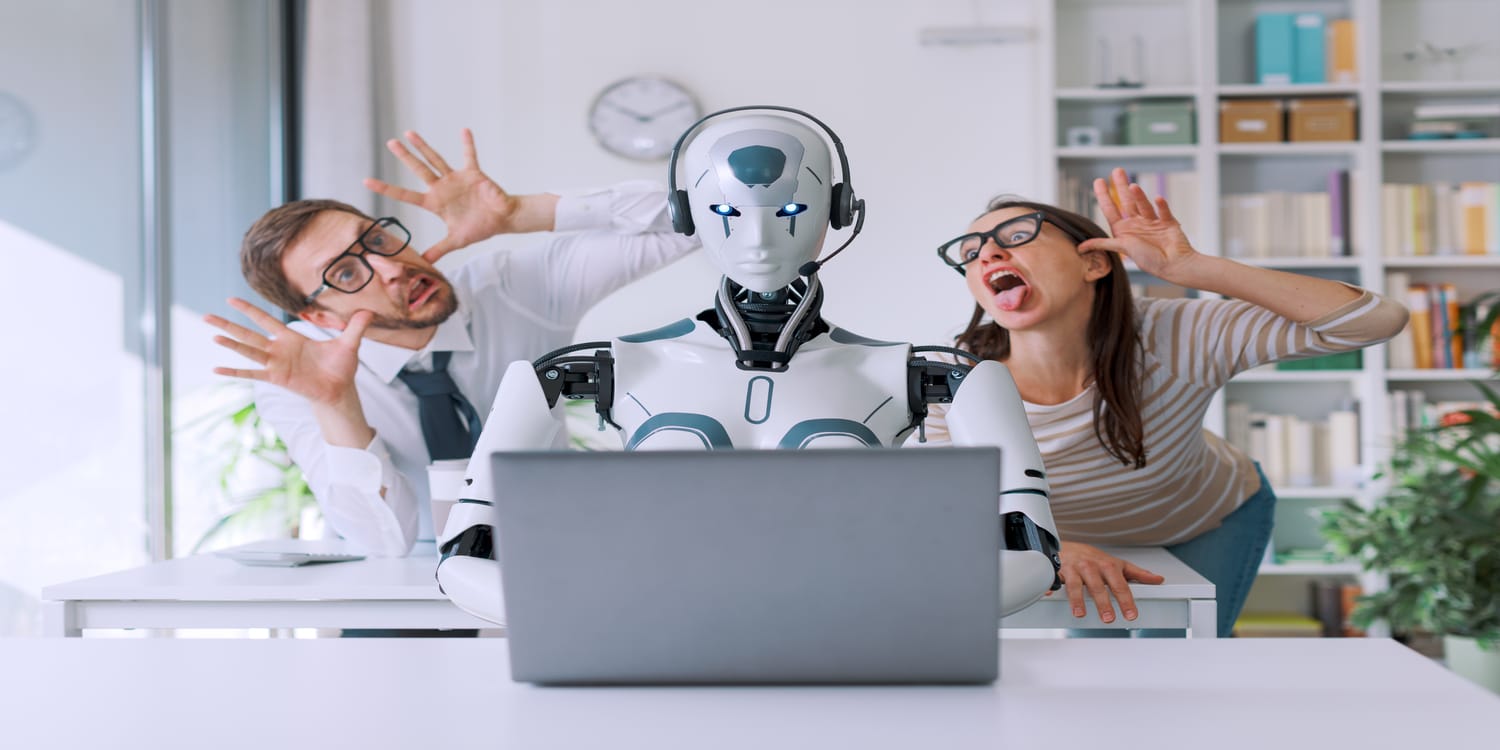 robot pc preso in giro da colleghi per data breach